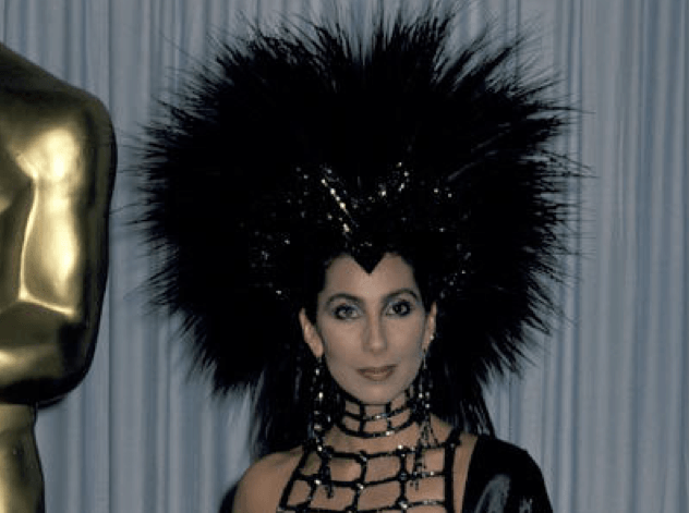 Cher weird hairstyle at Oscars